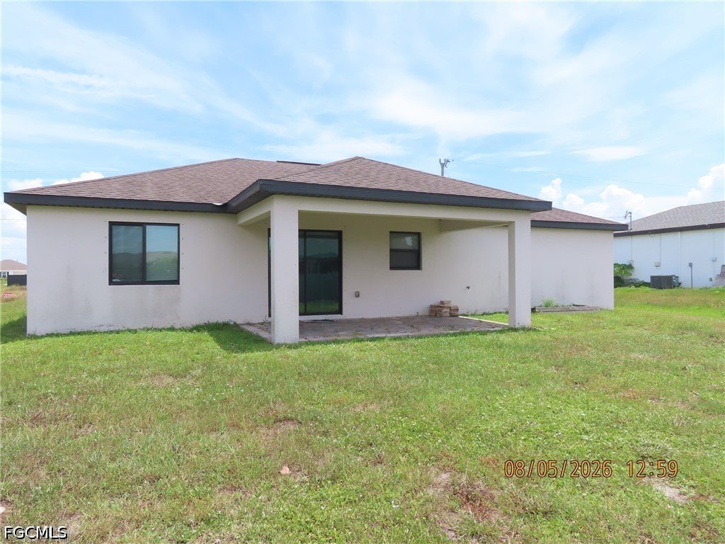 3024 NW 6th PL - Cape Coral FL - Photo 2