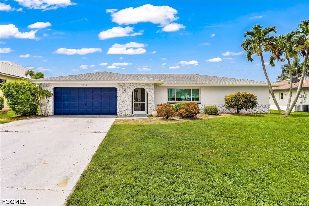 1936 Palaco Grande PKWY - Cape Coral FL