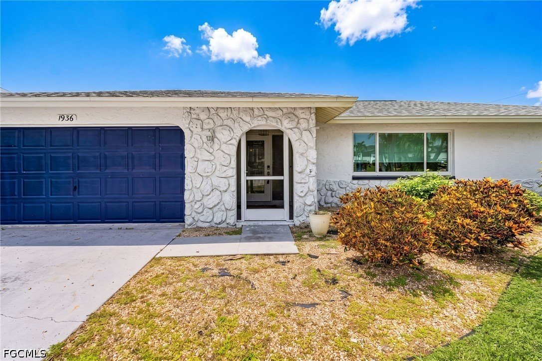 1936 Palaco Grande PKWY - Cape Coral FL - Photo 3