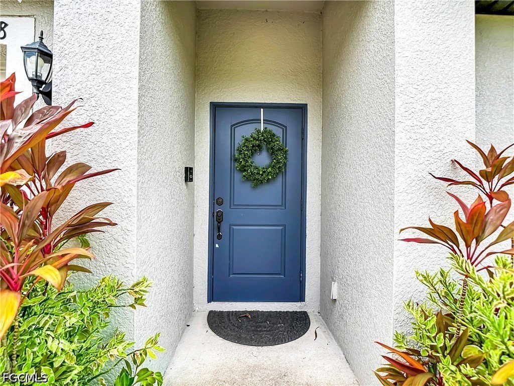 258 Lisette ST - Fort Myers FL - Photo 2