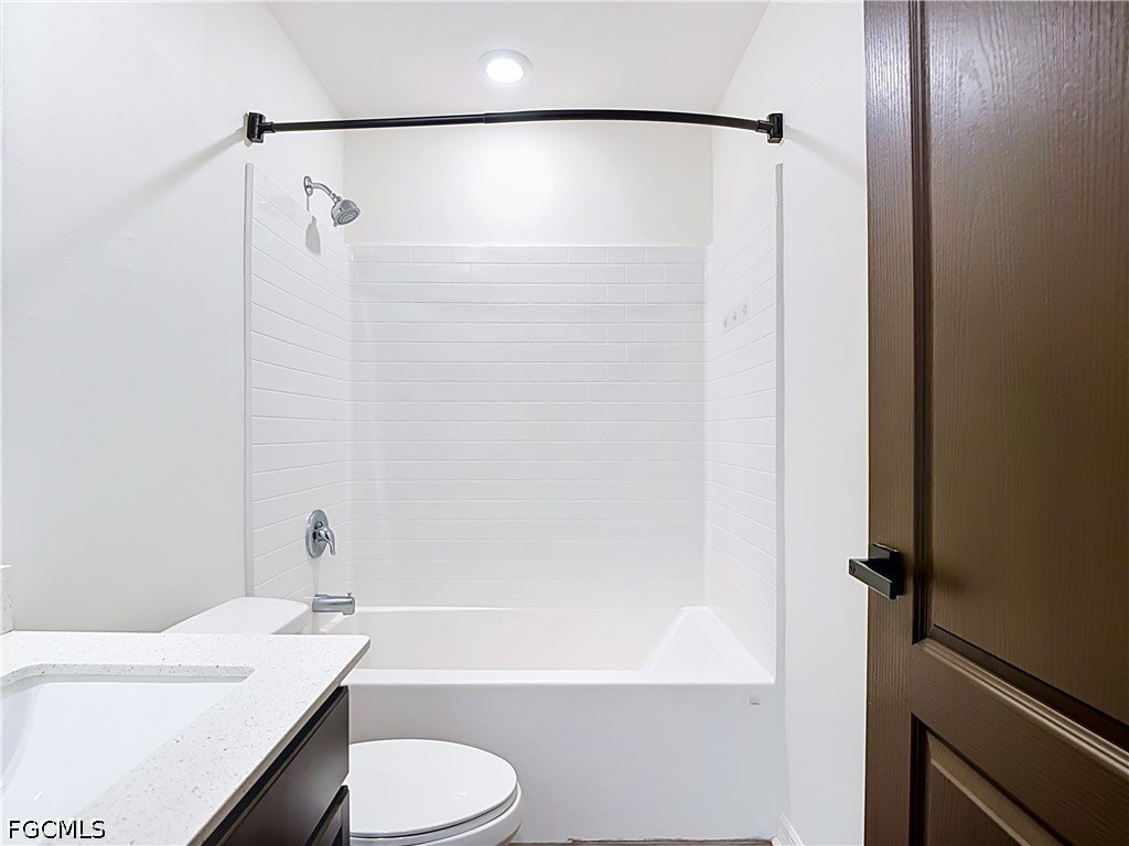258 Lisette ST - Fort Myers FL - Photo 11