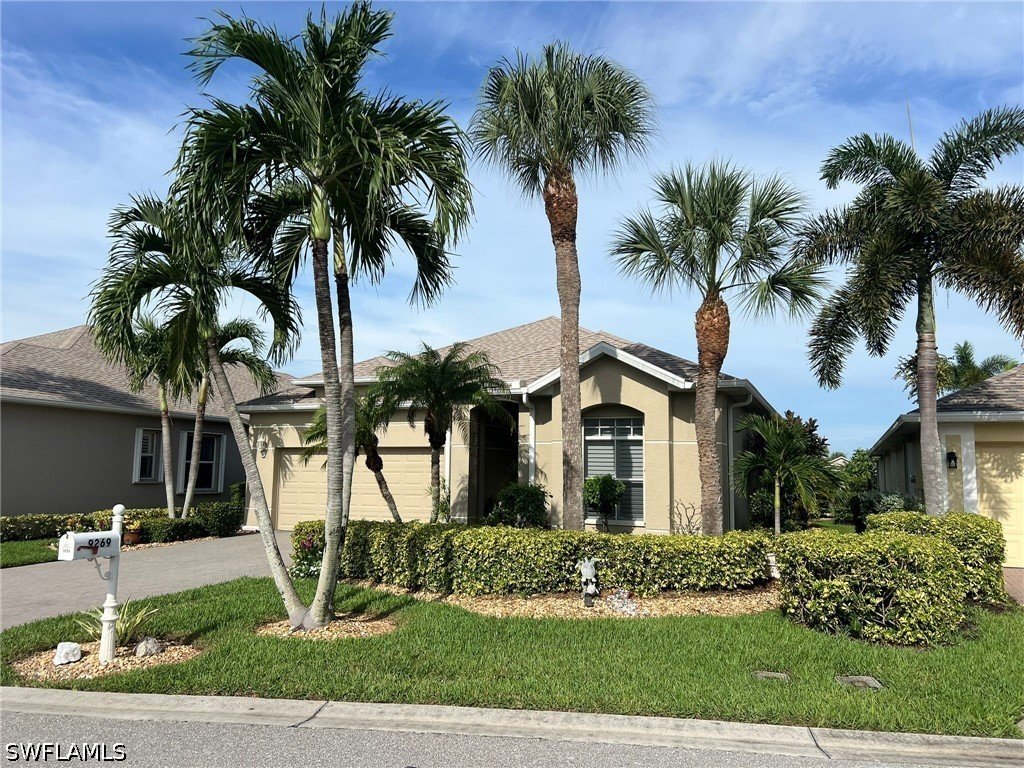 9269 Palm Island CIR - North Fort Myers FL - Photo 3