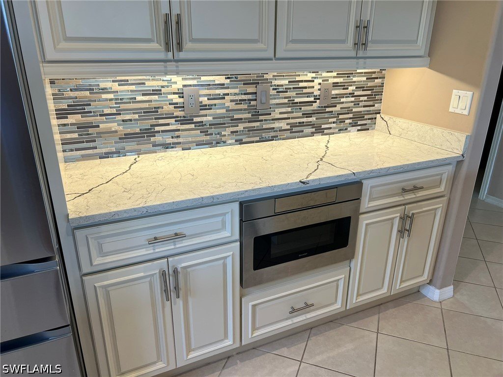 9269 Palm Island CIR - North Fort Myers FL - Photo 10