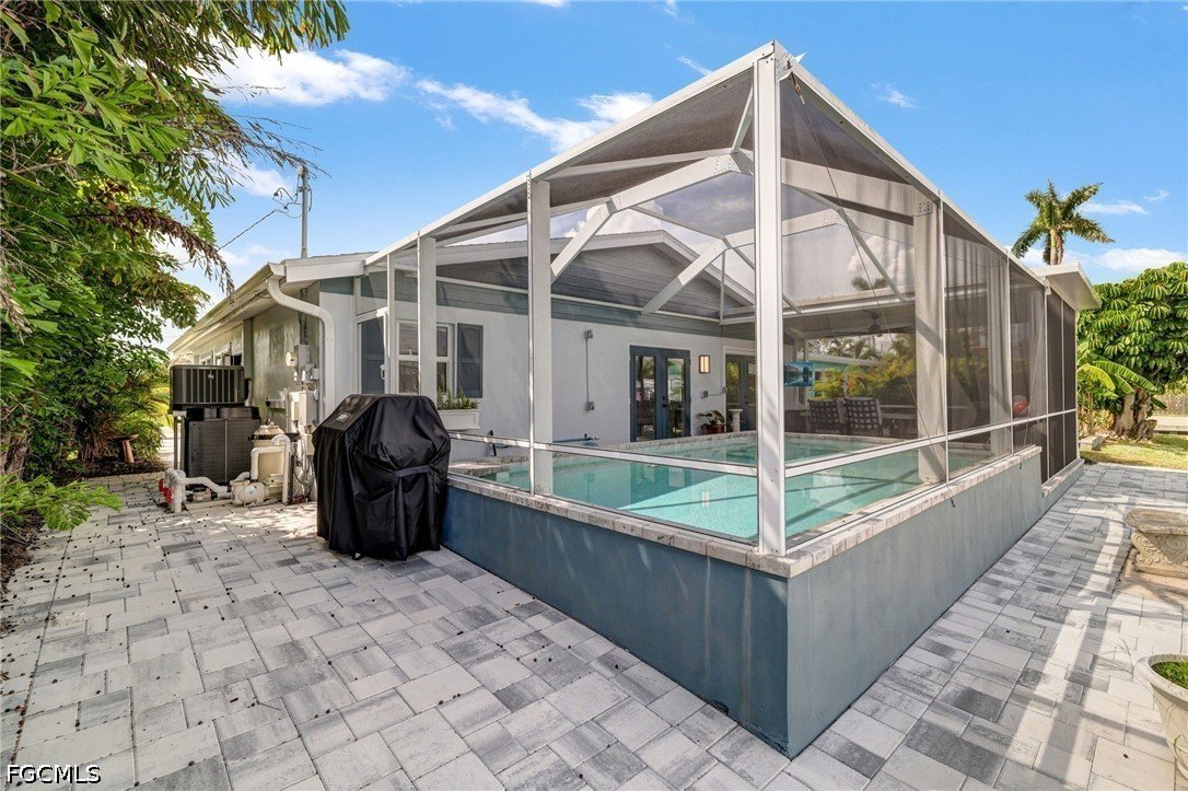 2574 Bayshore DR - Matlacha FL - Photo 33