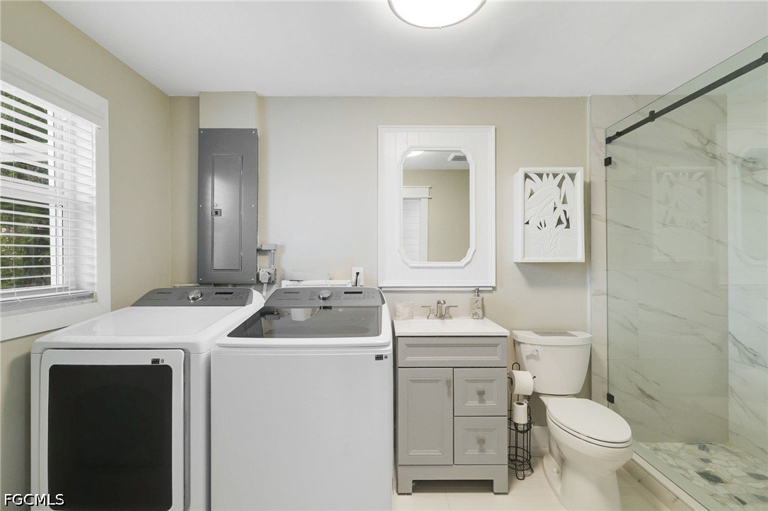 2574 Bayshore DR - Matlacha FL - Photo 8