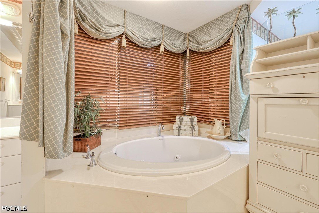 15100 Harbour Isle DR 701 - Fort Myers FL - Photo 23